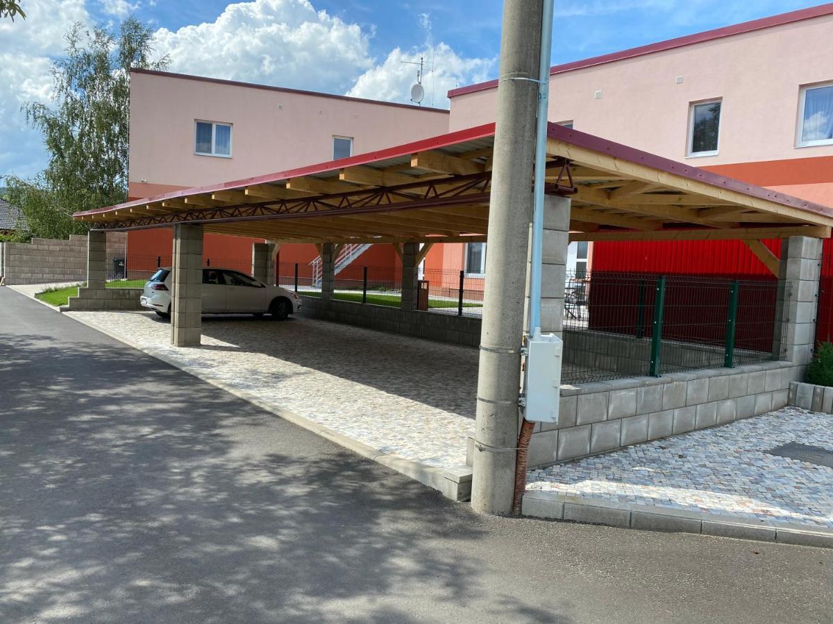 Apartmany Krupka מראה חיצוני תמונה